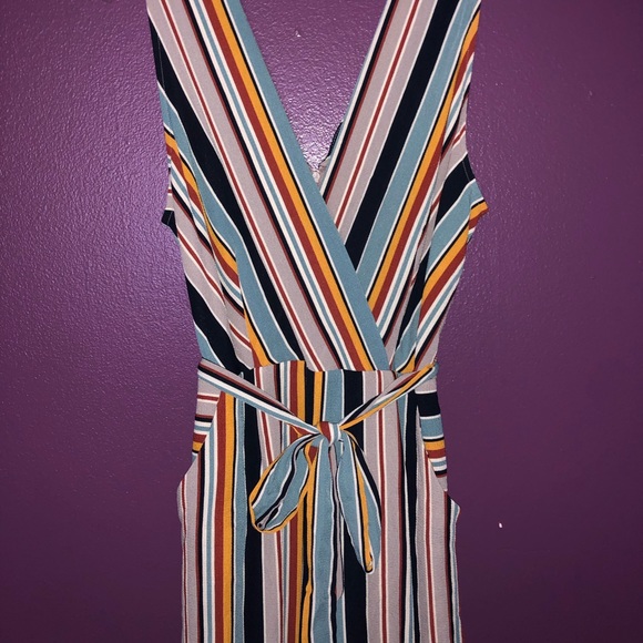 Monteau Wide Leg Striped Jumpsuit with Pockets - Picture 2 of 8